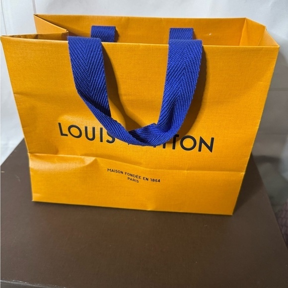 Louis Vuitton Shopping Bag - Picture 2 of 4